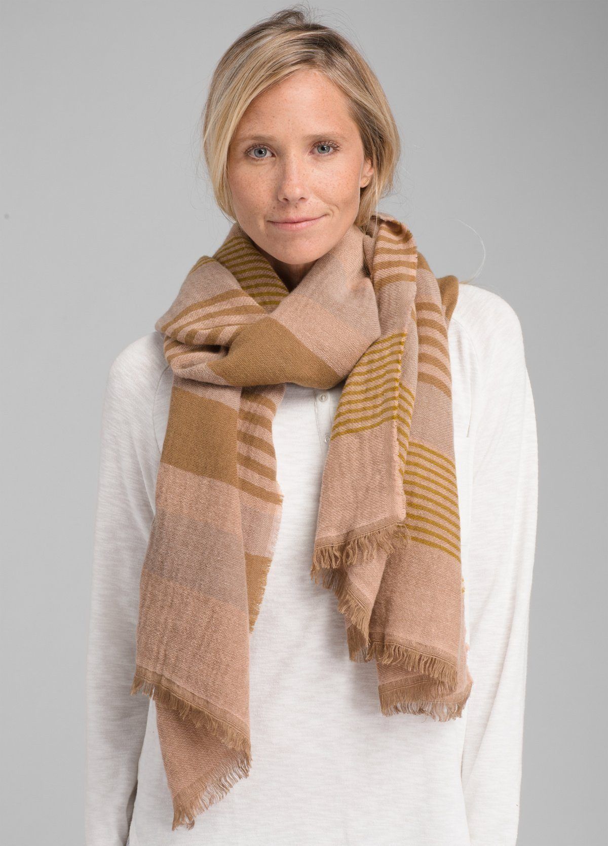 Prana Women's Flora Scarf - 40 % Wool, Champagne