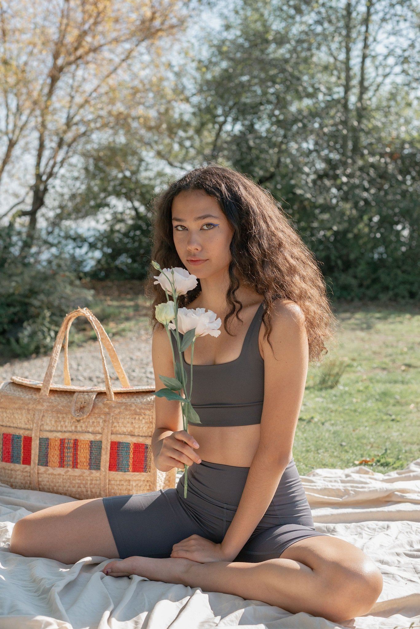 Girlfriend Collective Tommy Bra Square neck - Made from Recycled Plastic Bottles, Moon / S